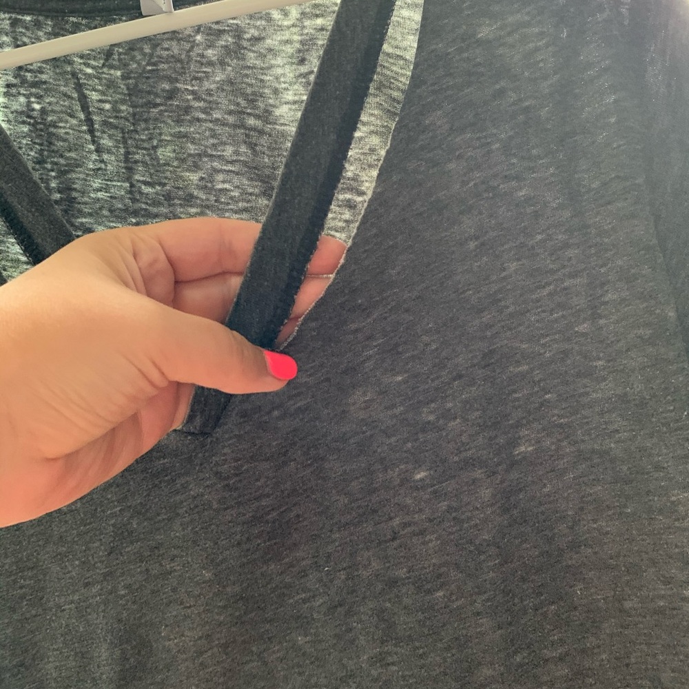 Cut out tee - Picture 4 of 4